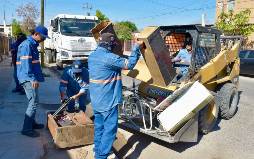 Retira Gobierno de Hermosillo mil 310 toneladas de cacharros para prevenir dengue y rickettsia