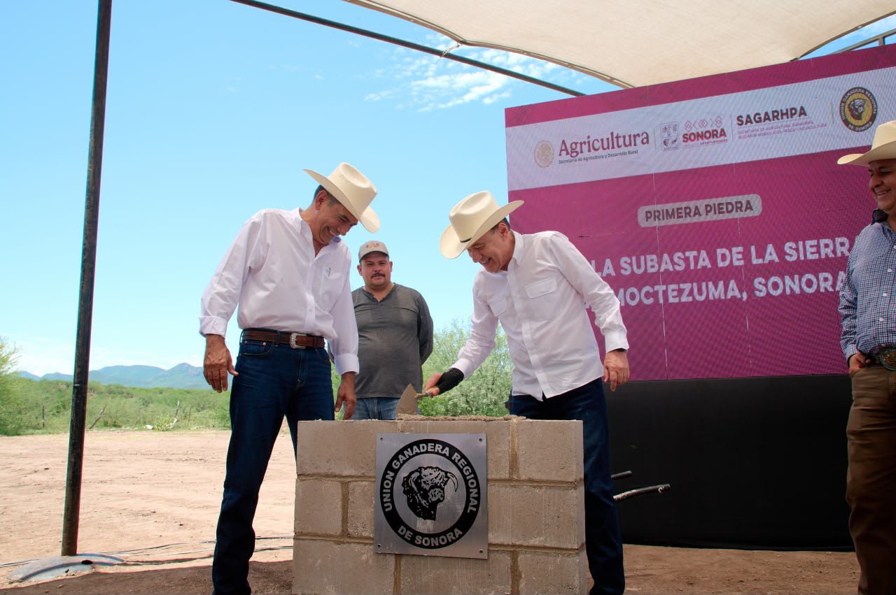 Inicia la construcción de la Subasta ganadera en Moctezuma: Durazo