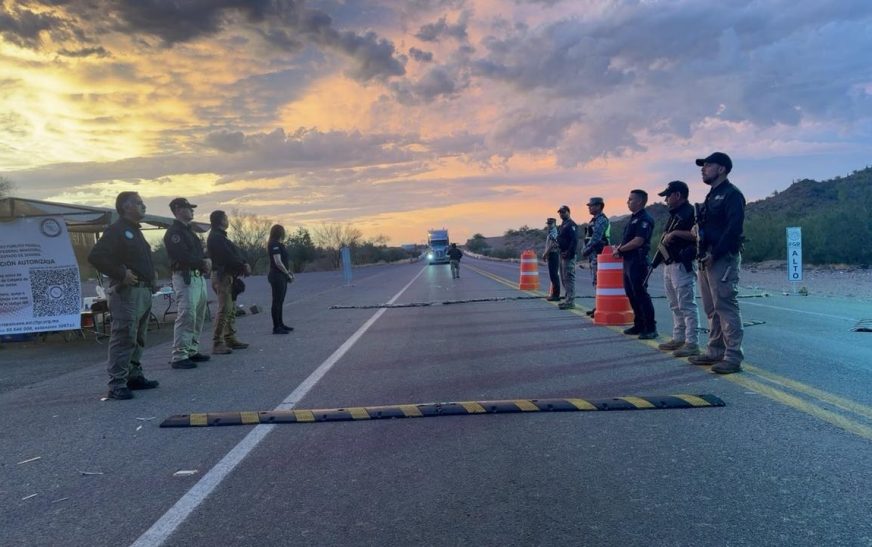 Mantiene FGR vigilancia en carreteras de Sonora